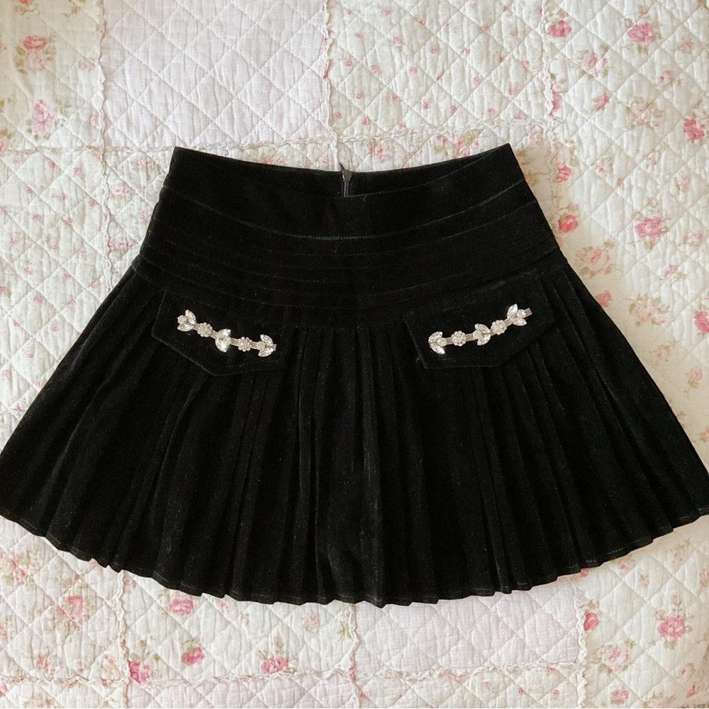 Black velvet pleat skirt with diamonds
